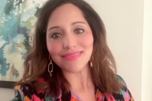 Livv - head and shoulders photo